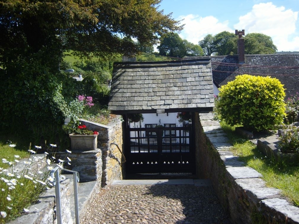  Lych Gate at St Peter's Church. Possibly C17 fabric, rebuilt in C19.